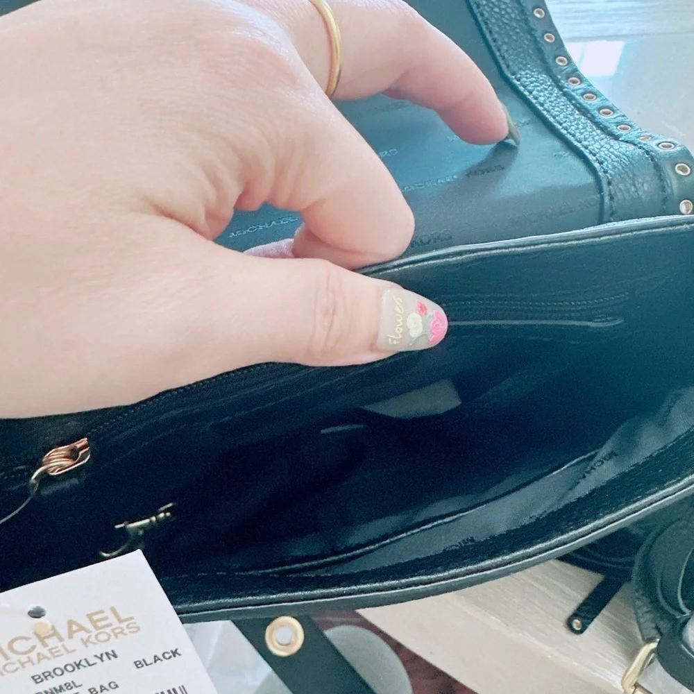 Michael Kors Brooklyn Medium Saddle Bag Leather Black/NWT - Picture 11 of 15